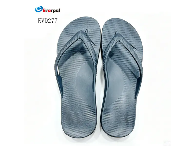 Was macht Damen-Flip-Flops zum vielseitigsten Schuhwerk für warmes Wetter?
